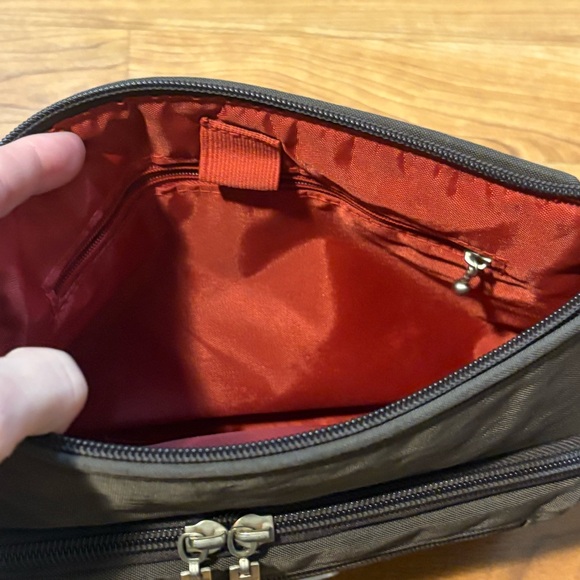 Baggallini Original Everyday Crossbody Bag Brown - Picture 7 of 7